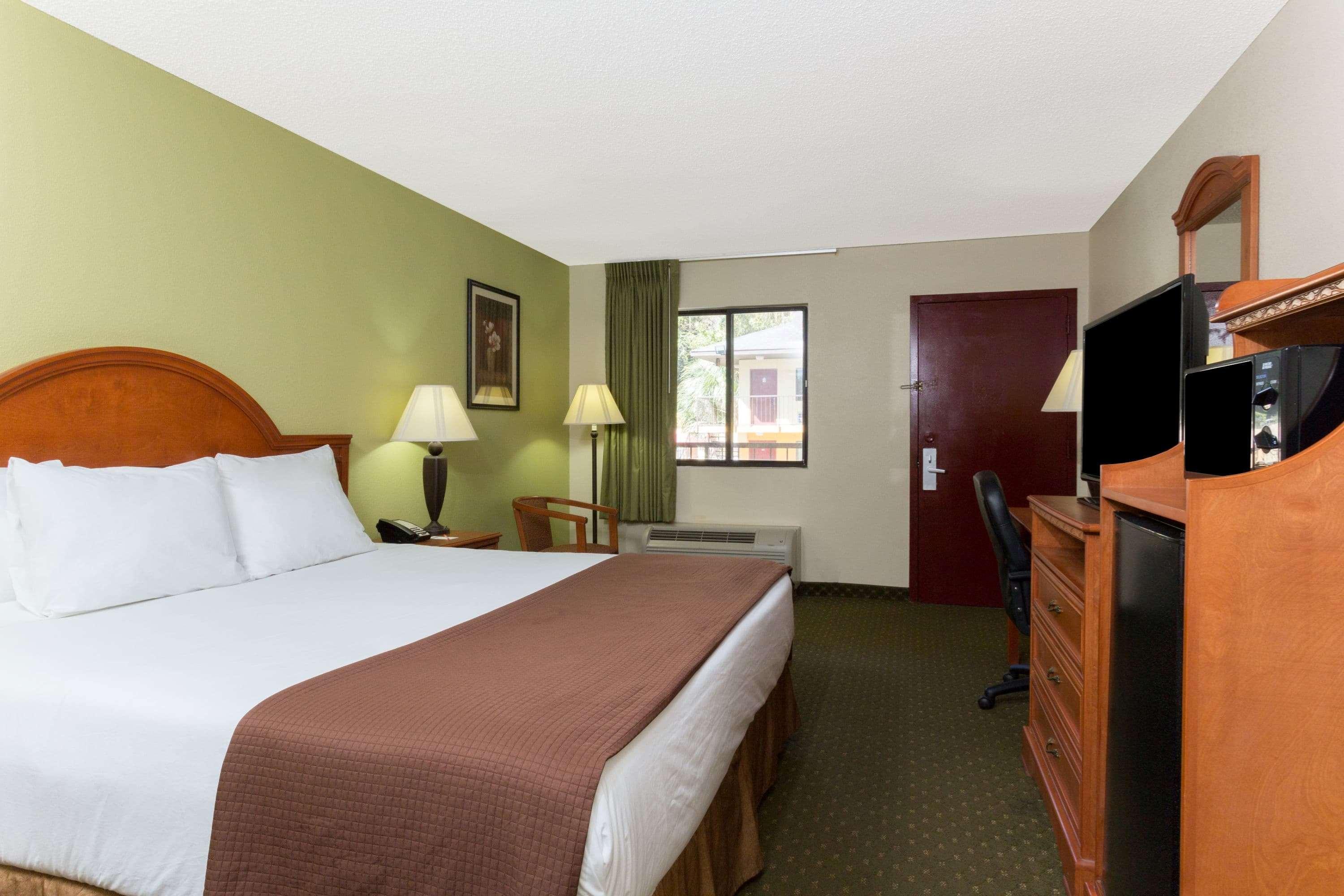 Howard Johnson By Wyndham Tallahassee Kültér fotó