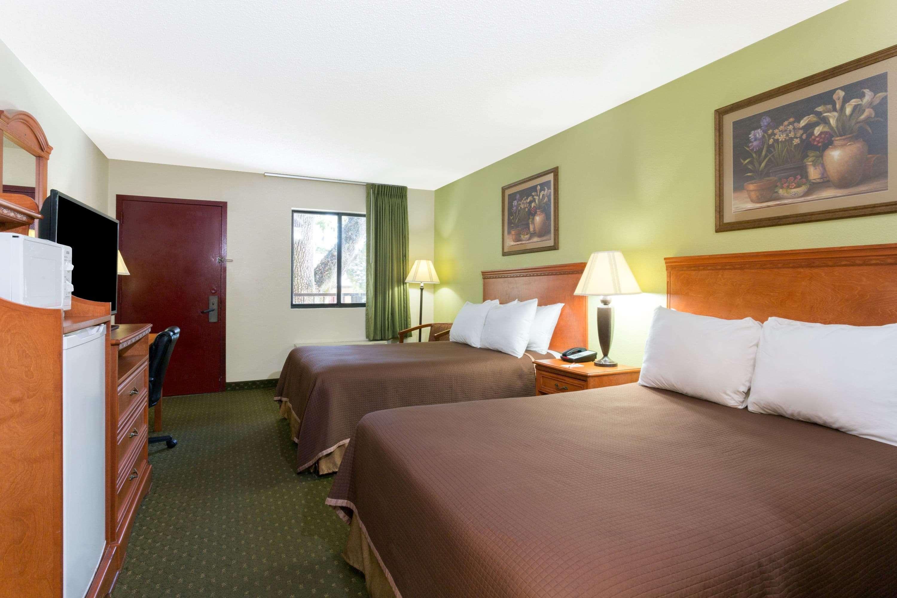 Howard Johnson By Wyndham Tallahassee Kültér fotó