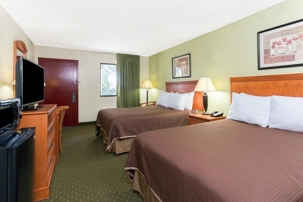 Howard Johnson By Wyndham Tallahassee Kültér fotó