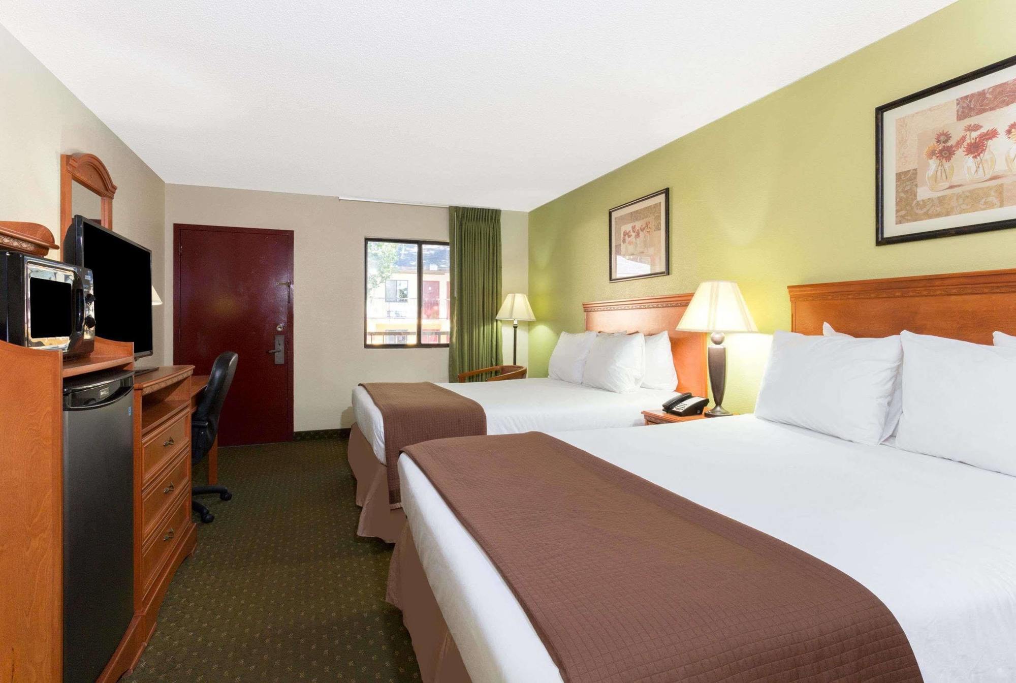 Howard Johnson By Wyndham Tallahassee Kültér fotó